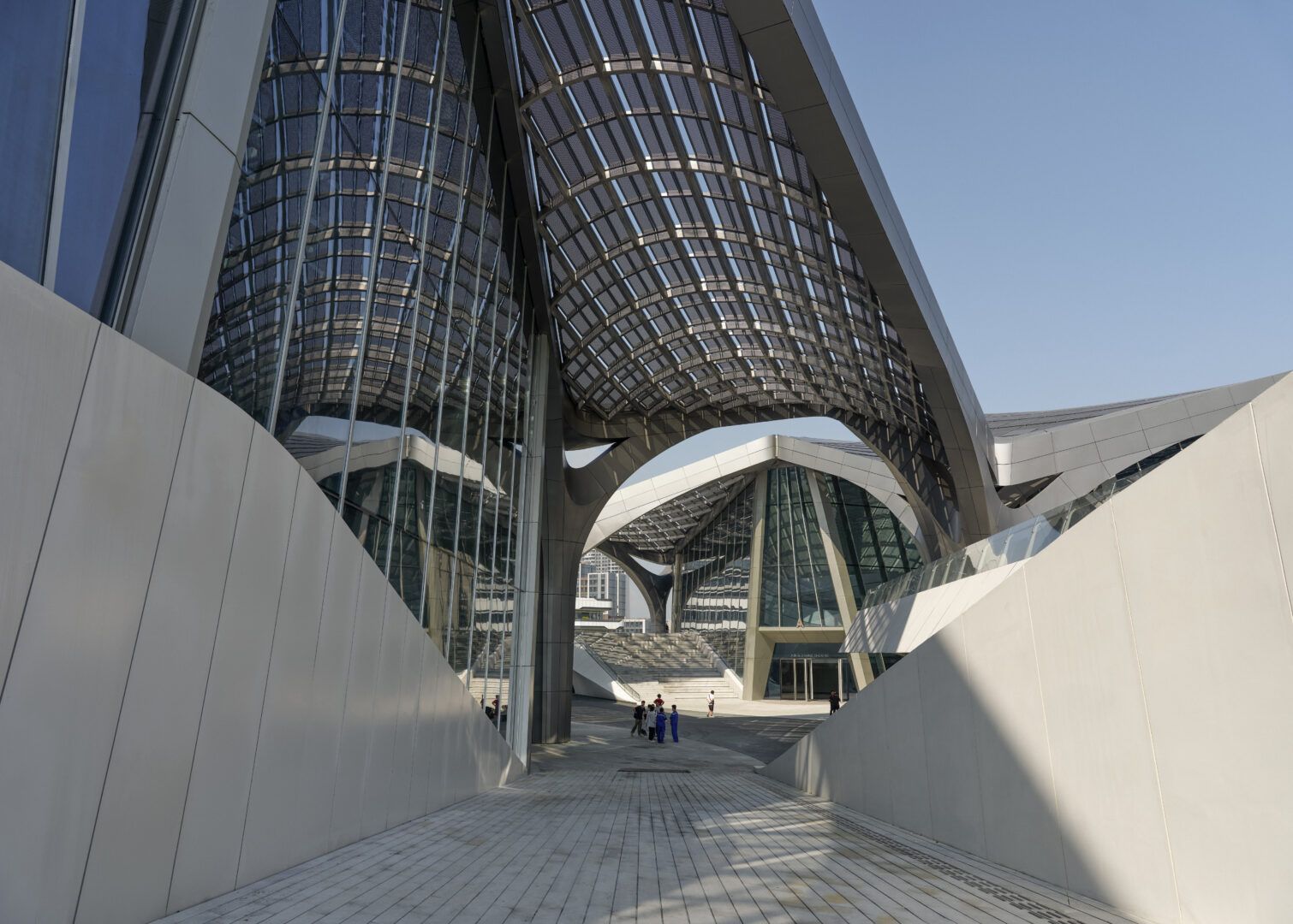 ZHUHAI JINWAN CIVIC ART CENTRE | ZAHA HADID ARCHITECTS - ARCH2O-28