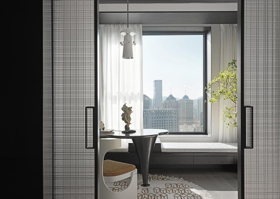 中海·大连十里观澜复式丨中国大连丨室内设计为深圳共向设计,软装设计为深圳共向美学-34