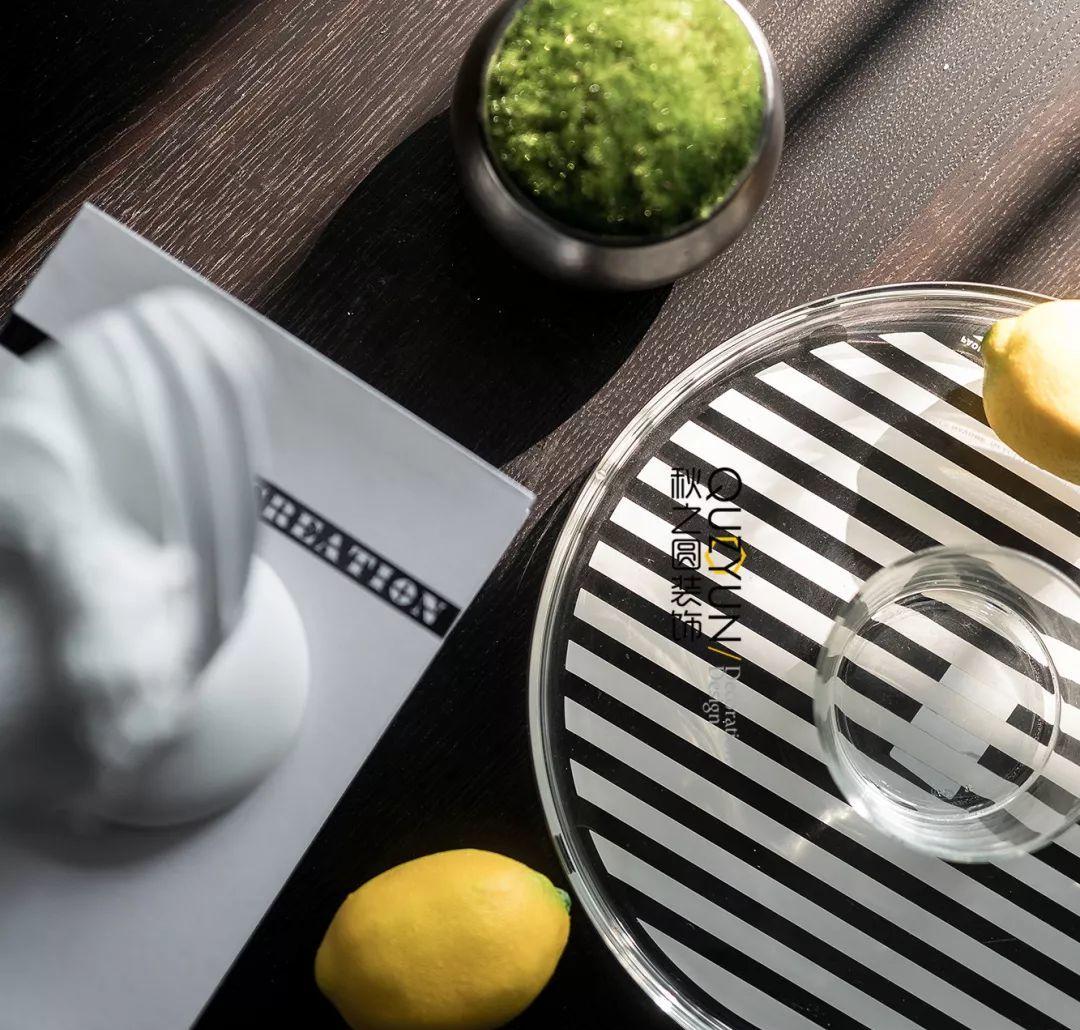 公园大厦 88 平现代简约设计,原木地板与无吊顶展现自然美感-2