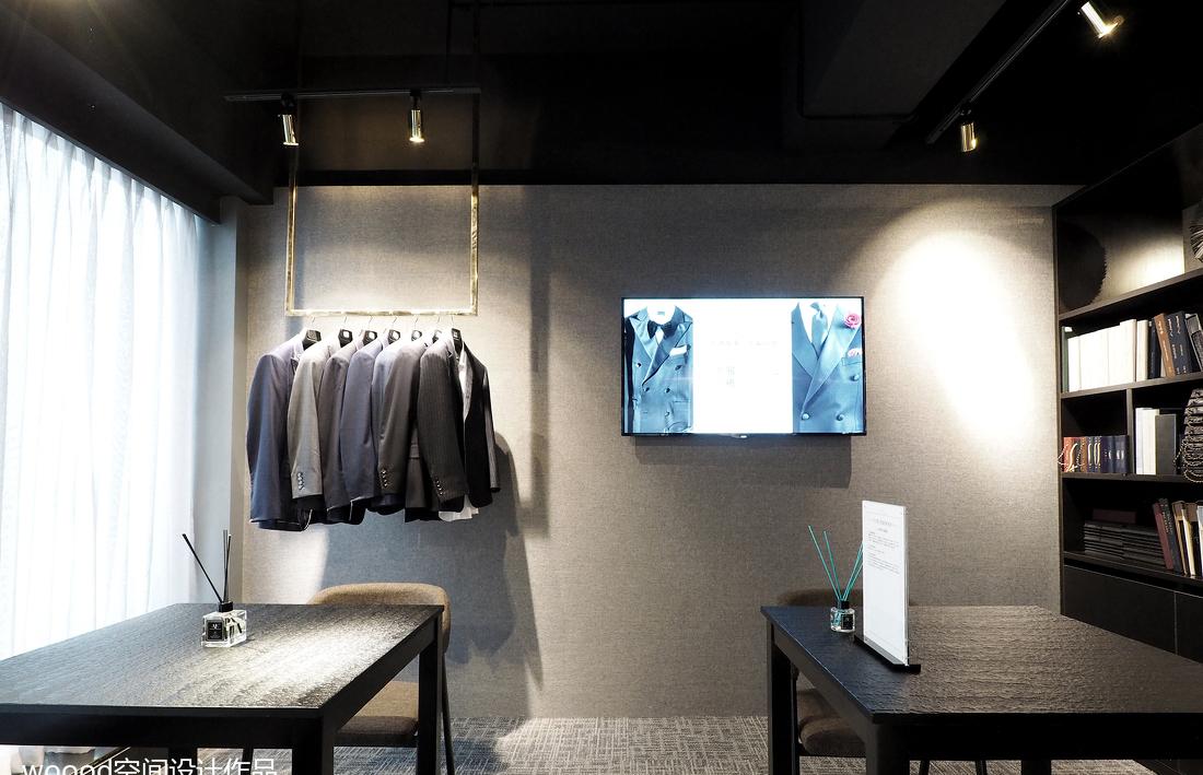 WOOODDESIGN丨北京优山服装店-银石广场店实景案例-13