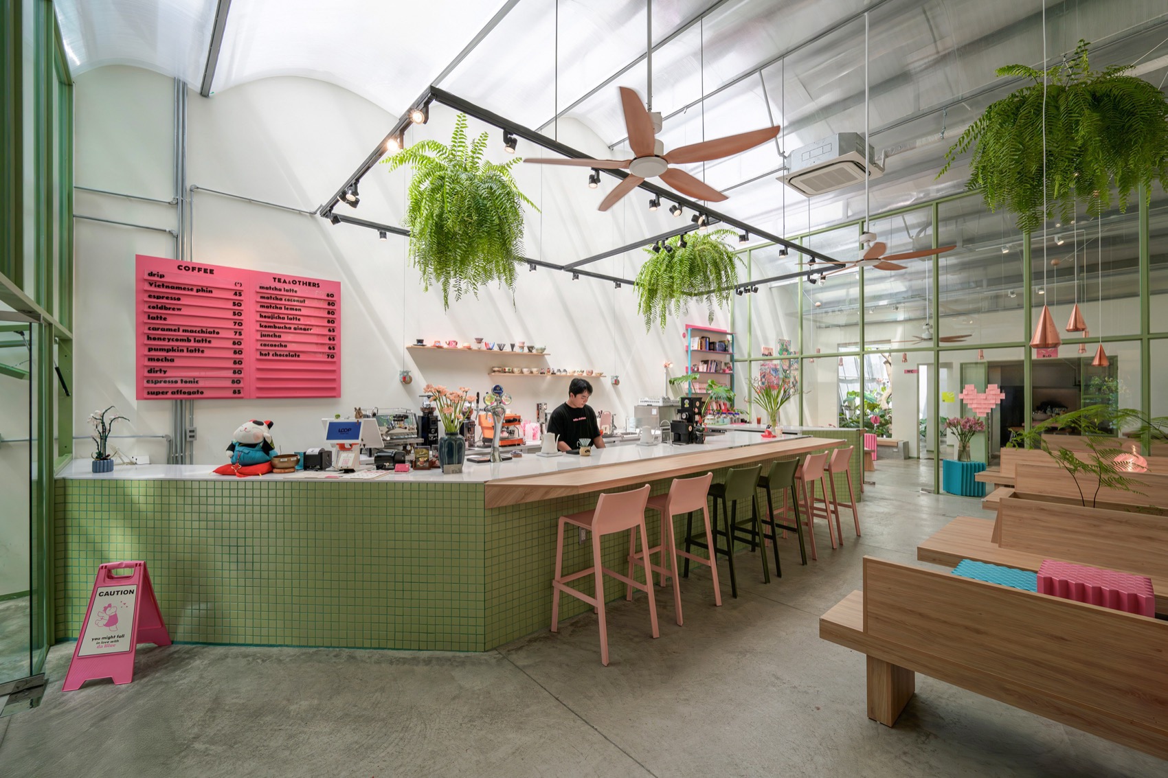 Outta Da Blue咖啡馆丨越南丨Linh Huynh,Huynh Trong Binh-17