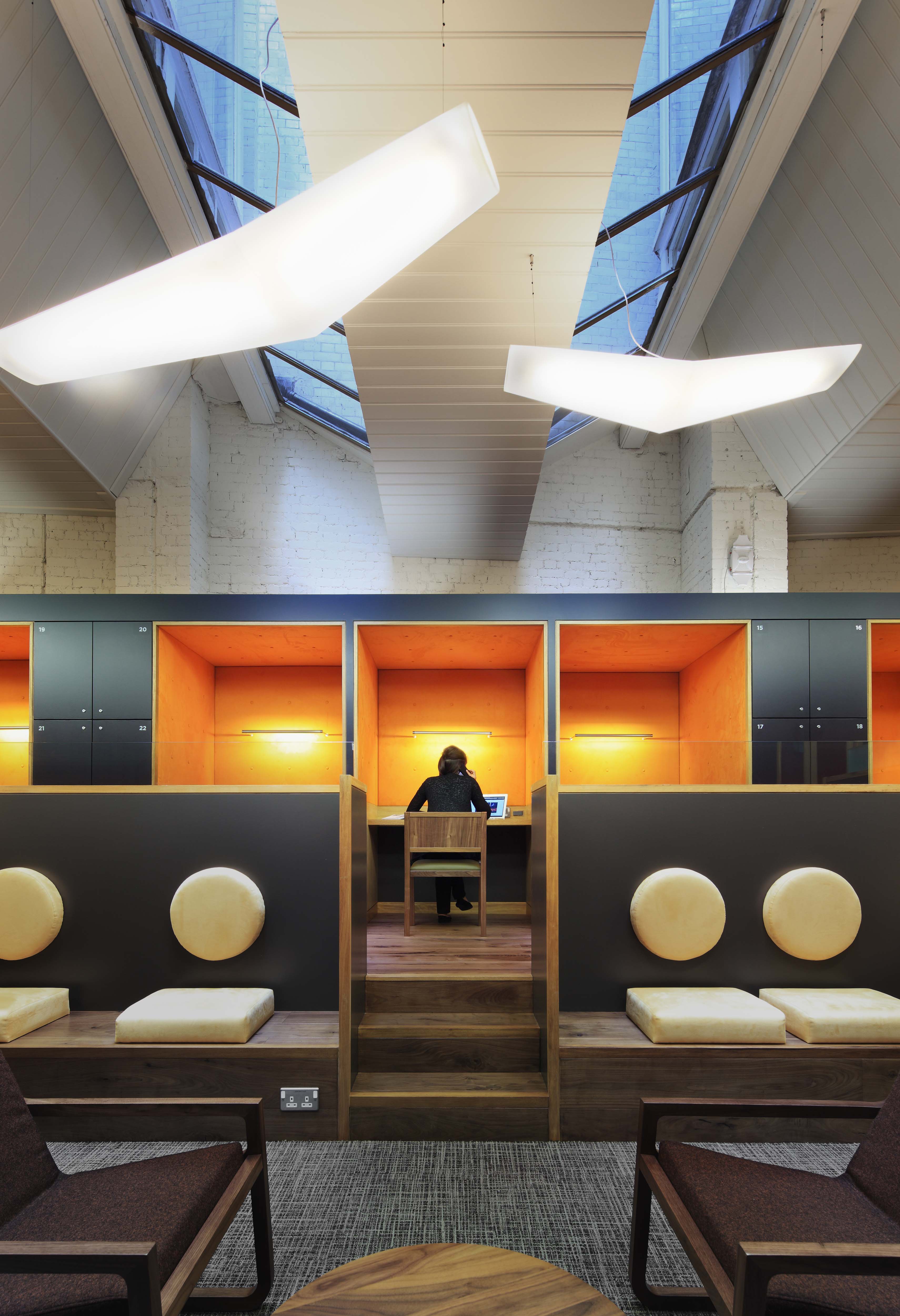 伦敦金融区移动商务俱乐部-14