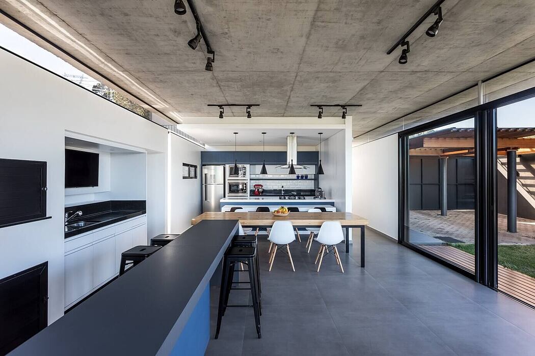 巴西环保区内的悬浮之家-3