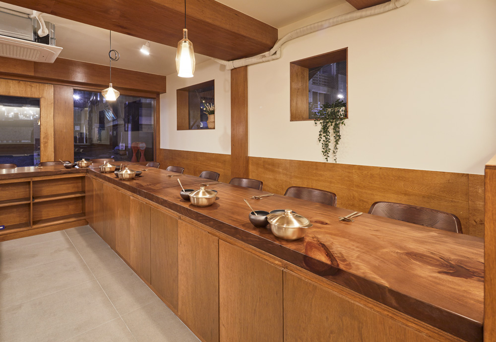 17 坪极简熊主题餐厅，温馨原木风打造-7