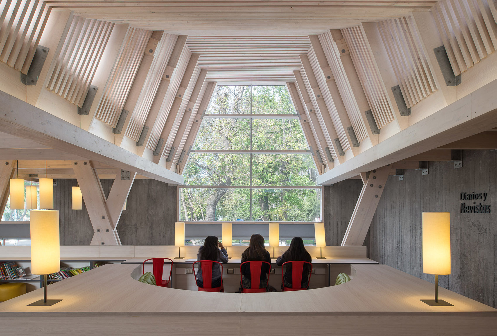 木结构图书馆,智利 / Sebastian Irarrázaval Arquitecto-22