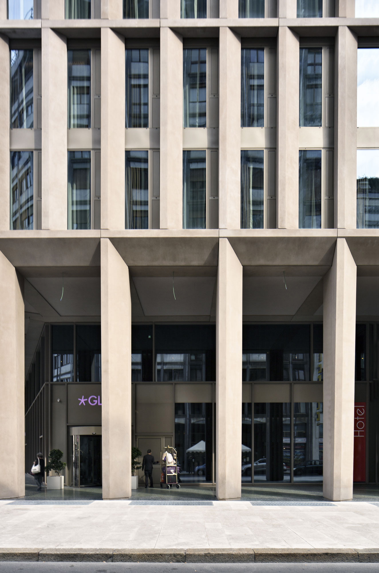 米兰杜卡·达奥斯塔广场酒店 · 旧建筑新生的精致室内设计-28