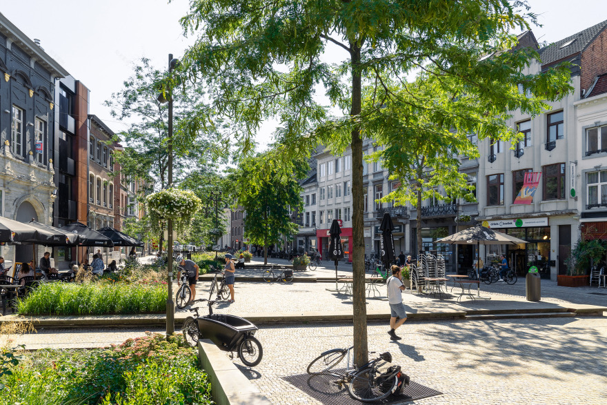 梅赫伦市中心丨比利时丨OKRA landscape architects-19