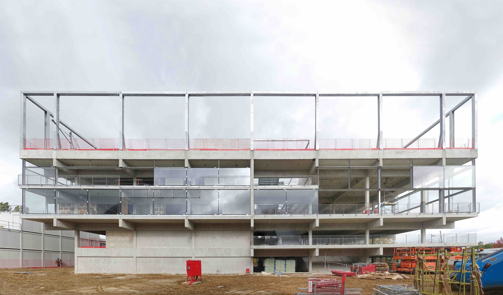 公共冷却器 | 巴黎萨克莱新校区的共享空间-35