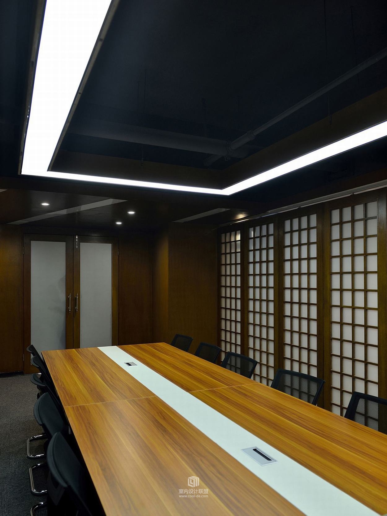 石龙贵设计--湖南皇室家居用品有限公司办公室-2