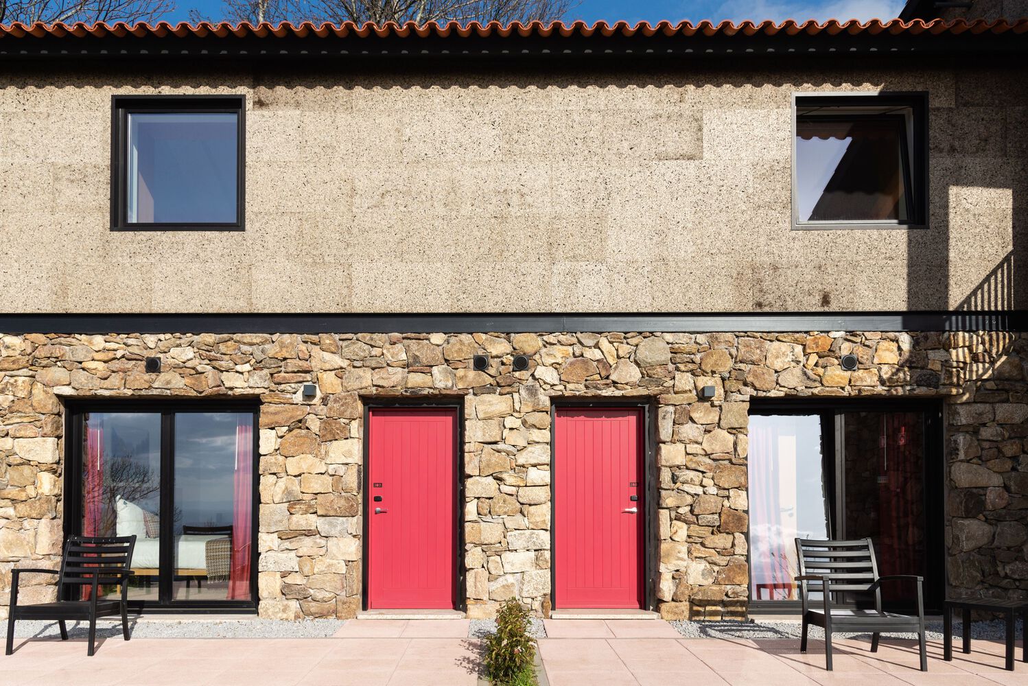 葡萄牙山脉中的和谐身心灵康养中心丨PLATAFORMArq-58