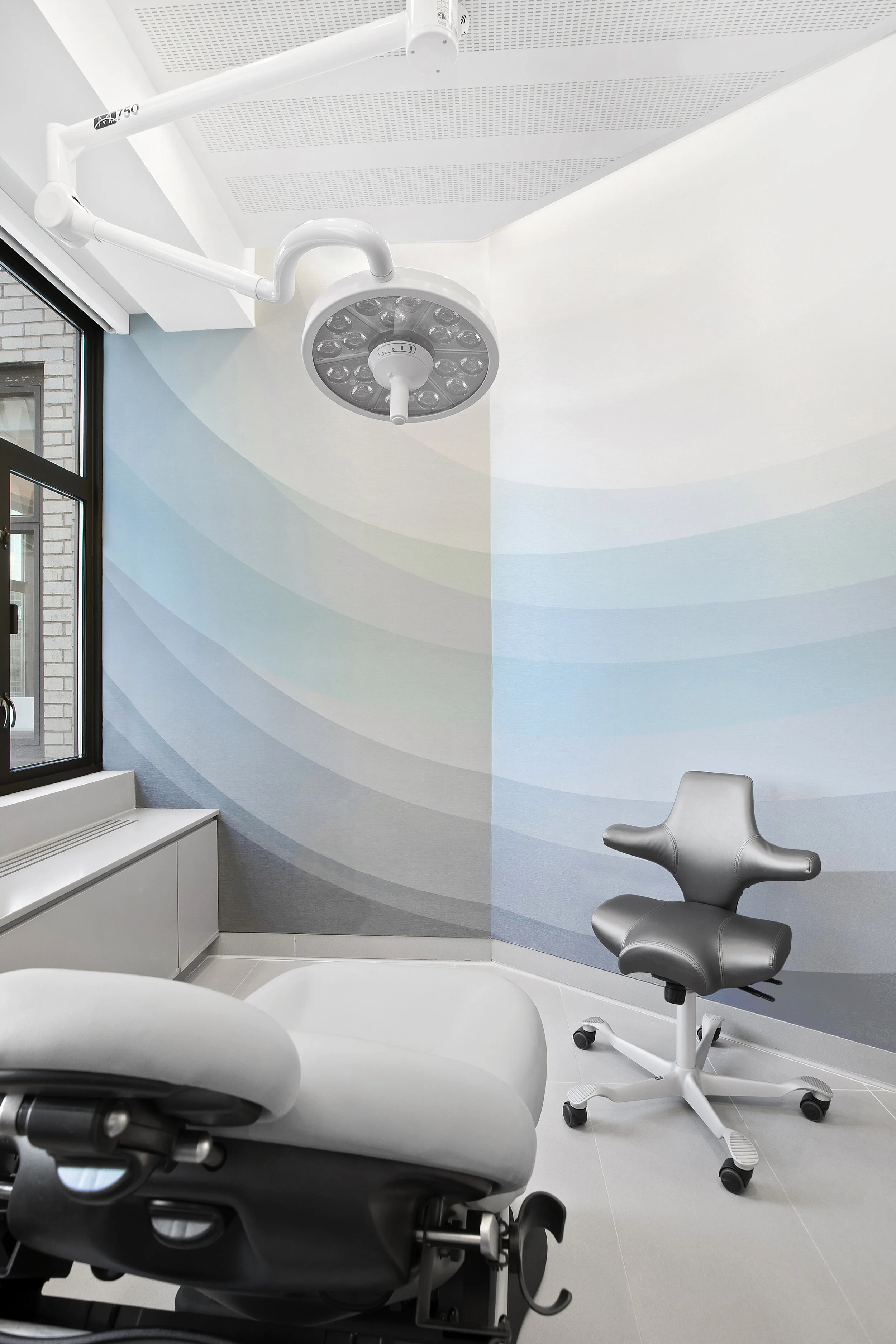 公园景观皮肤科诊所（注：Dermatology常见指皮肤科相关业务场所，这里结合语境推测为诊所，若有更合适背景信息可调整） 丨studio ai architects-10