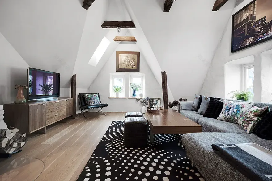 阁楼卧室,极简设计展现船舱风情-8