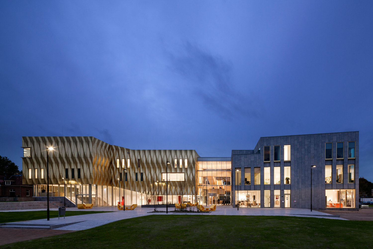 荷兰蒂尔市文化中心“金灯”-14