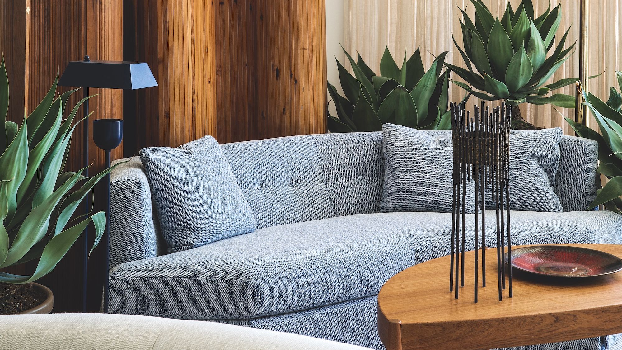 重新诠释安达卢西亚室内纯粹性的温馨住宅丨西班牙加的斯-2