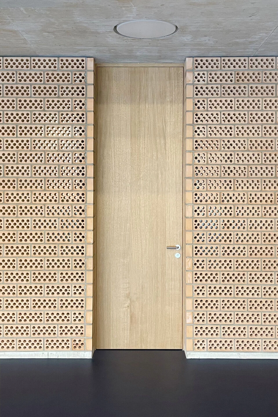 多功能学校礼堂的改造与扩建丨瑞士丨OLBH GmbH-7