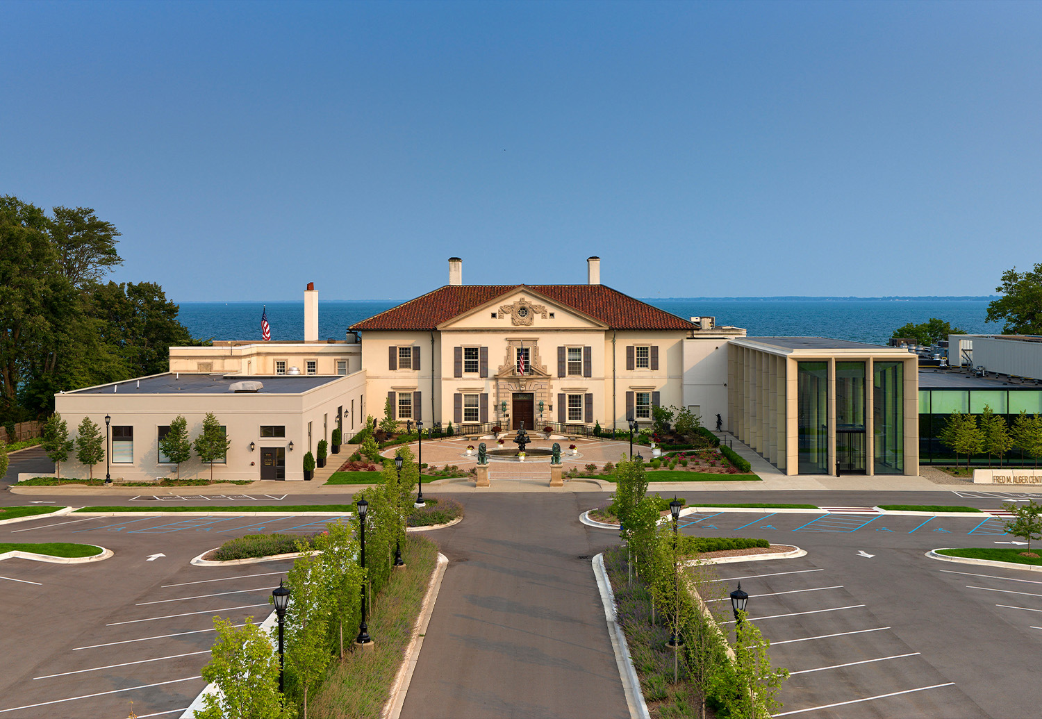 The Fred M. Alger Center at the War Memorial | ROSSETTI-16