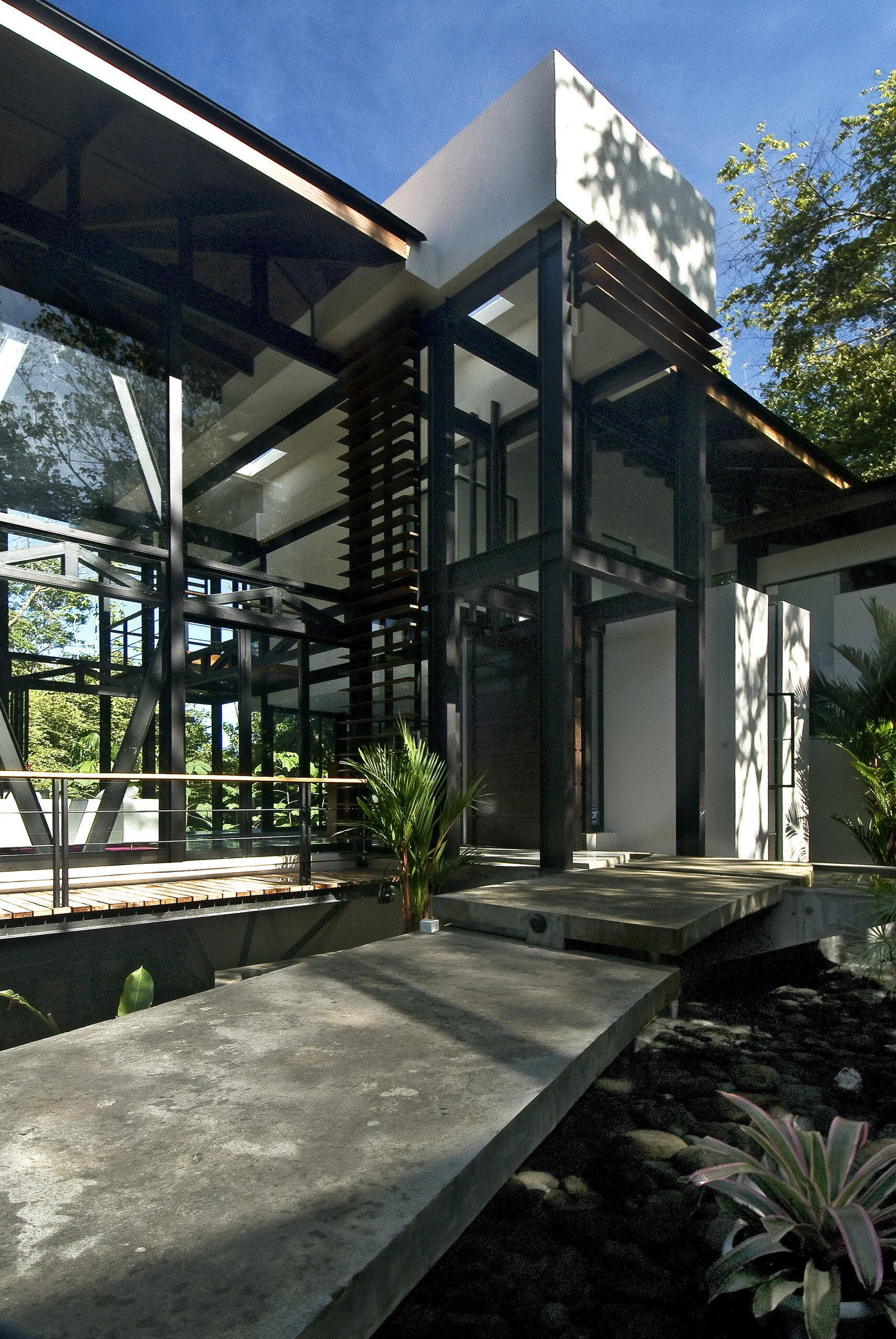 MC1 House | 融入自然的绿色环保设计-45