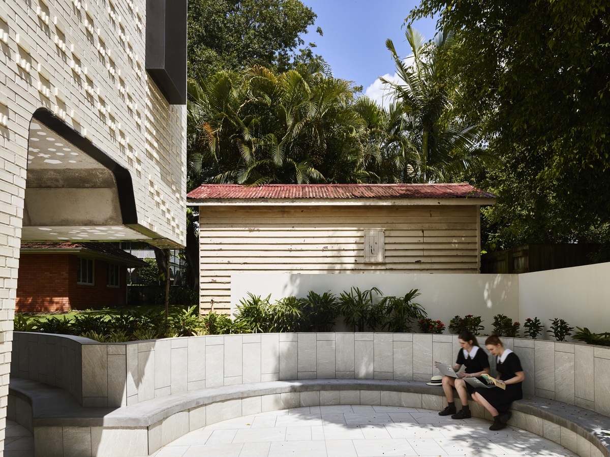 St Aidan's Campus Link / Cox Architecture-11