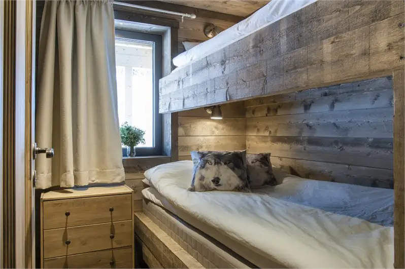 瑞典山间豪华木屋 | 传统与现代的完美交融-18