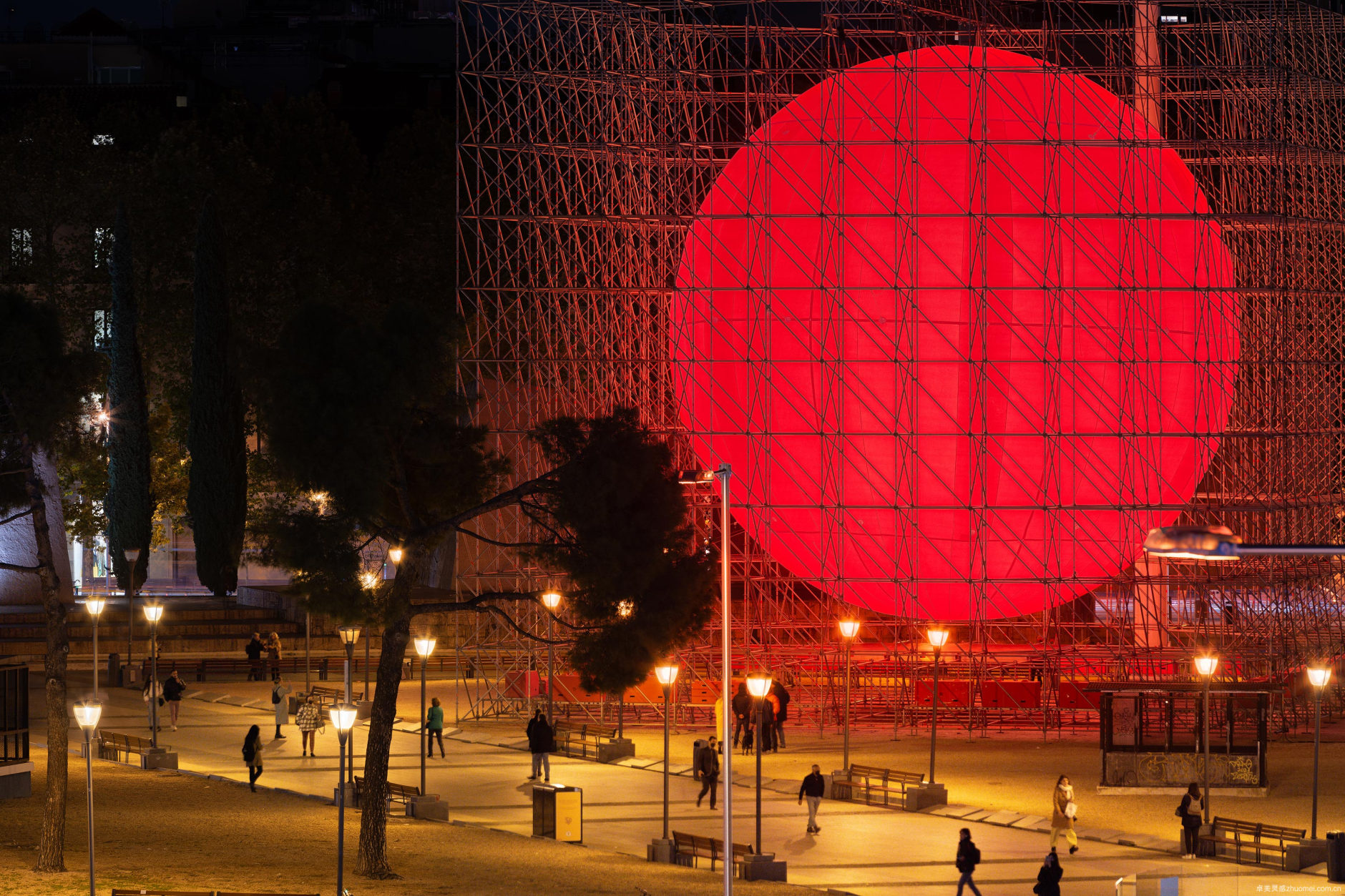 SpY 打造巨型红色球体装置"Tierra"，反思人类与地球的关系-22