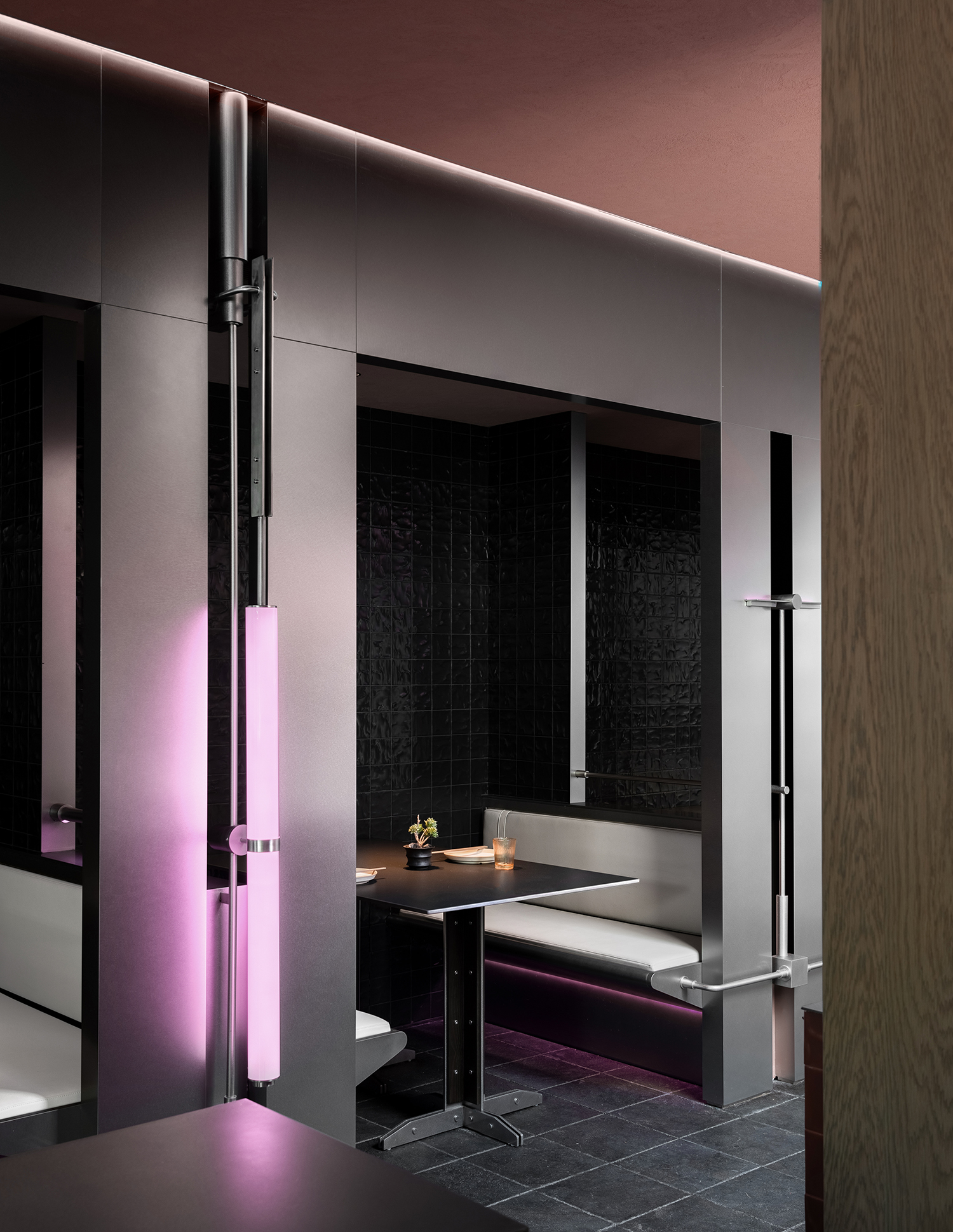 独一味·烤鱼丨中国北京丨IN.X屋里门外设计-8