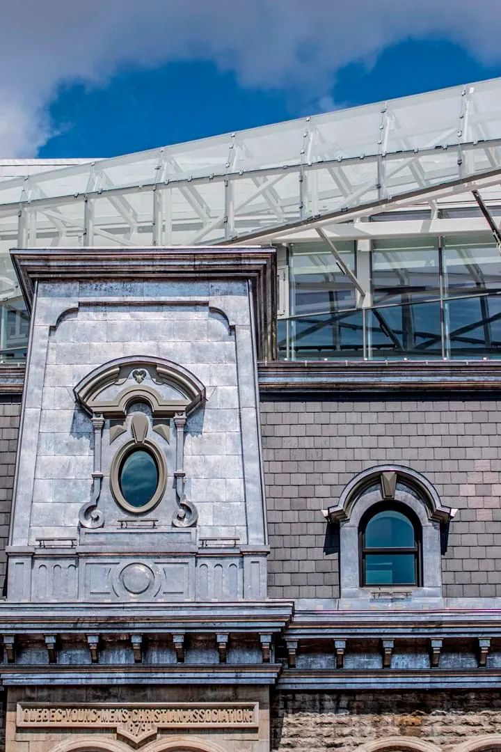 百年建筑"拆"出新生,加拿大 Theater Le Diamant 惊艳翻新-37