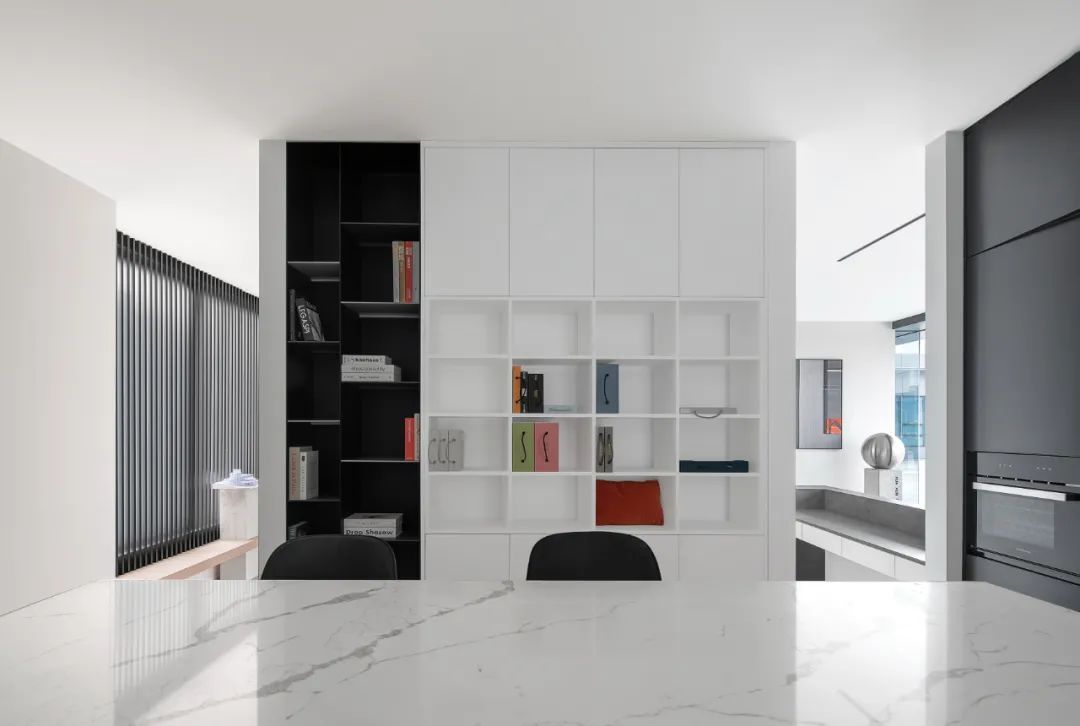 周应钦打造广州居然设计中心,光与影的慢时光美学空间-51