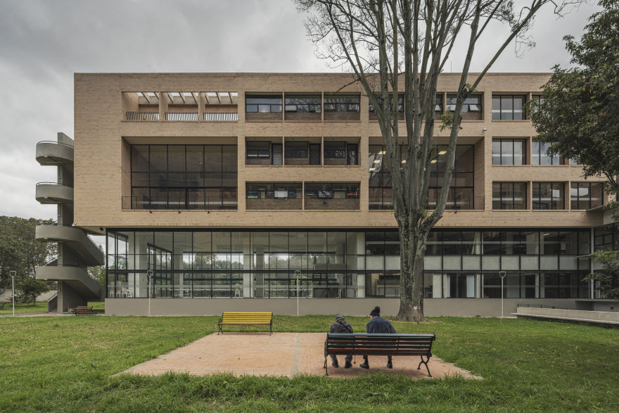 El Camino: Housing Complex for Older Adults and Formerly Unhoused People / FP Arquitectura-10