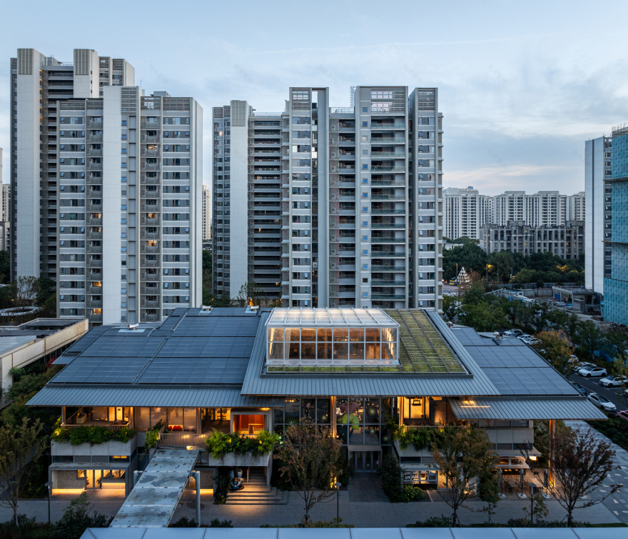 CHUNXI Marketplace and GULANG Gymnasium / Atelier Z+-38
