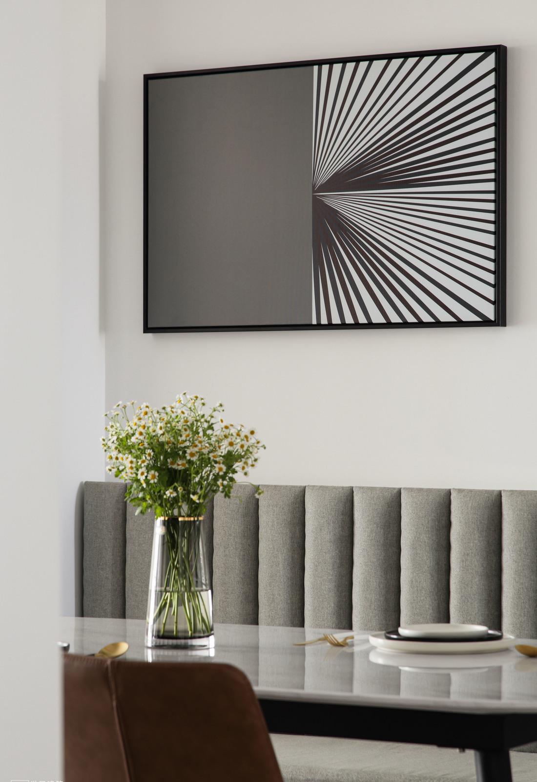 黑白美学卡座餐厅设计 | 集休闲、用餐、储物于一体-10