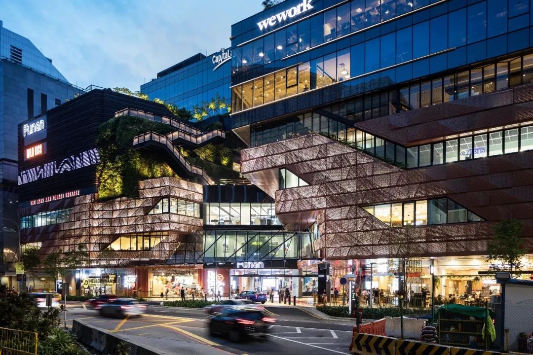 梦幻浮城 · 新加坡国家美术馆中庭的照明艺术丨Nipek-27