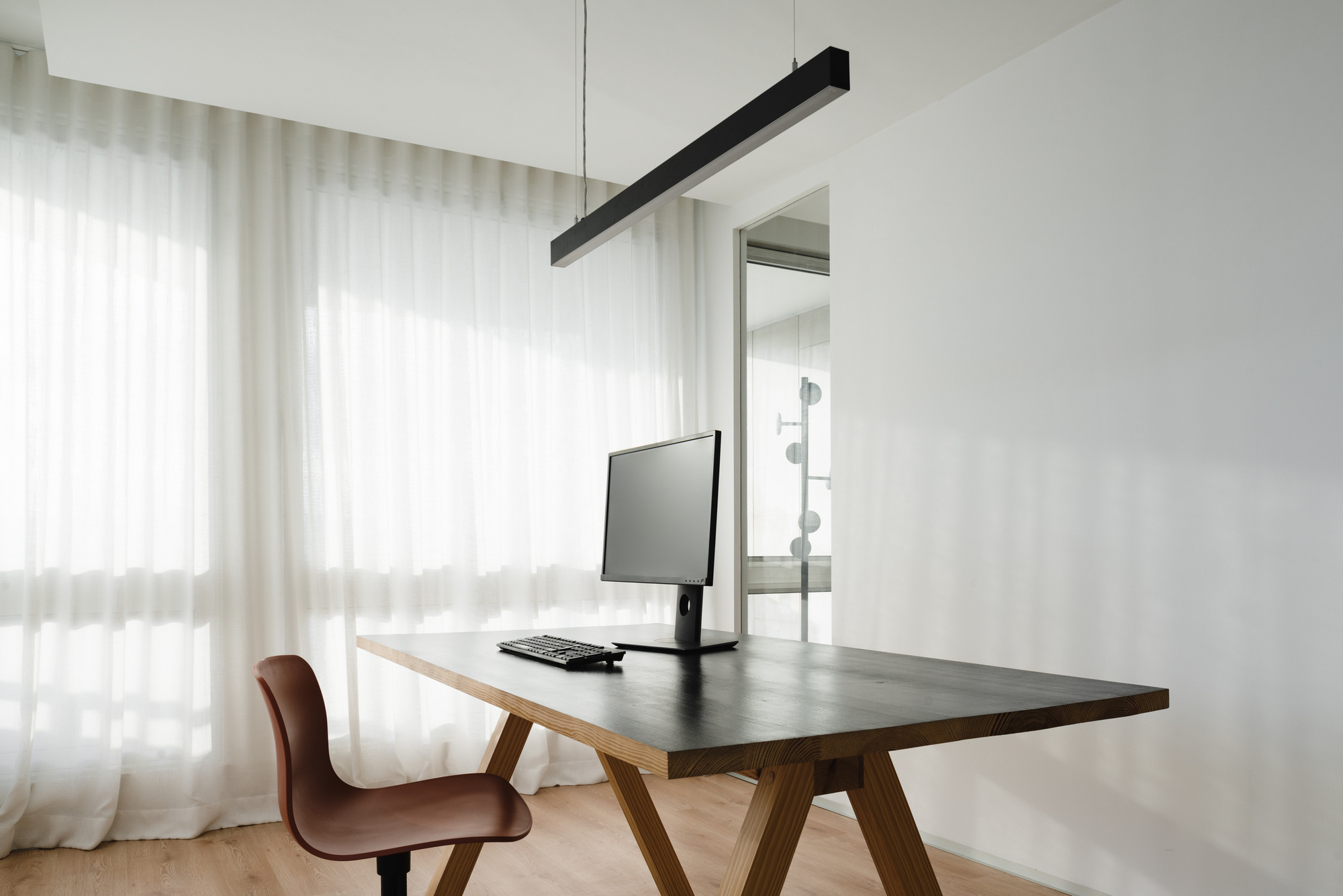 里斯本机密数码科技公司办公室设计-9