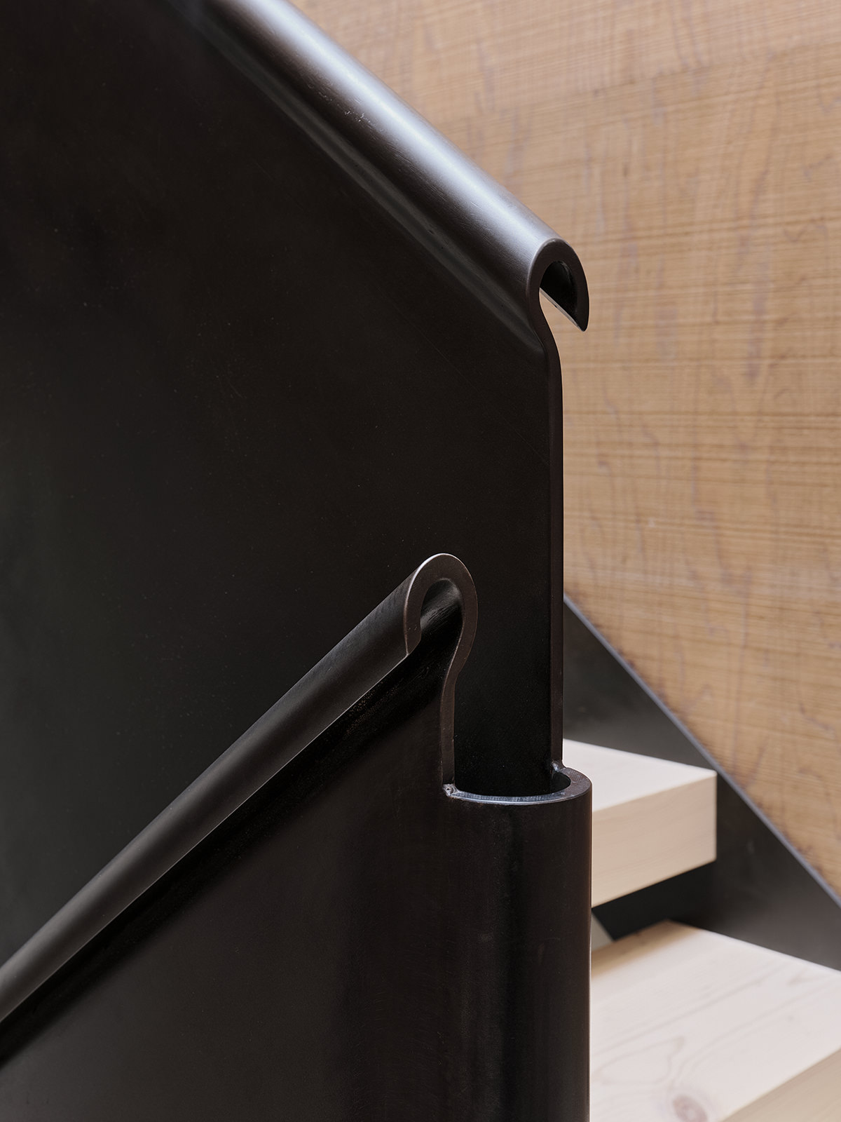 色彩与材质的完美融合 | 70 年代旧金山红杉屋的翻新设计-46