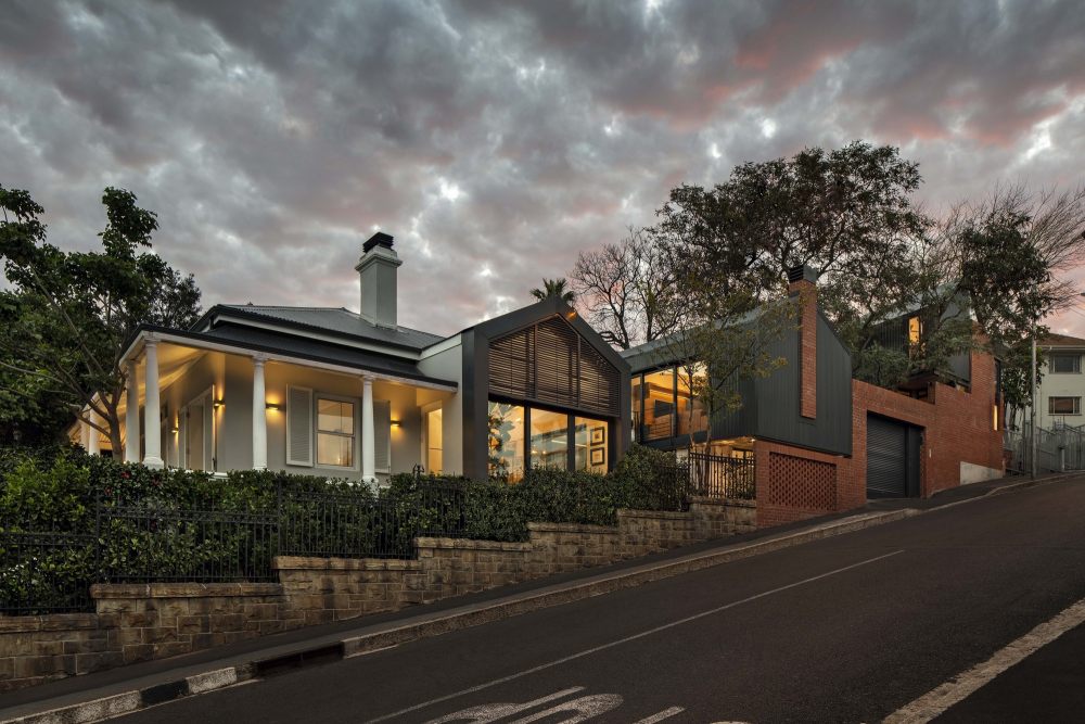 南非开普敦历史街区坡地住宅改造-18