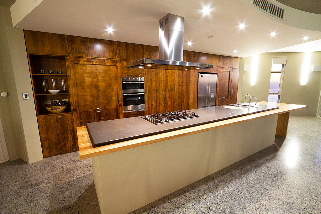 环形海景别墅，利用太阳能打造舒适生活空间-10