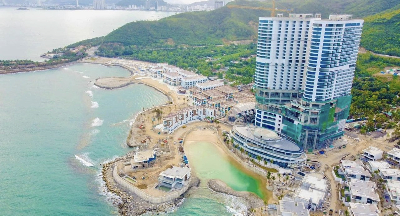 Melia and New world Hotel - Vega City in Vietnam-51