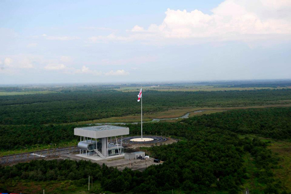 Дворец на сваях(水上宫殿)-2