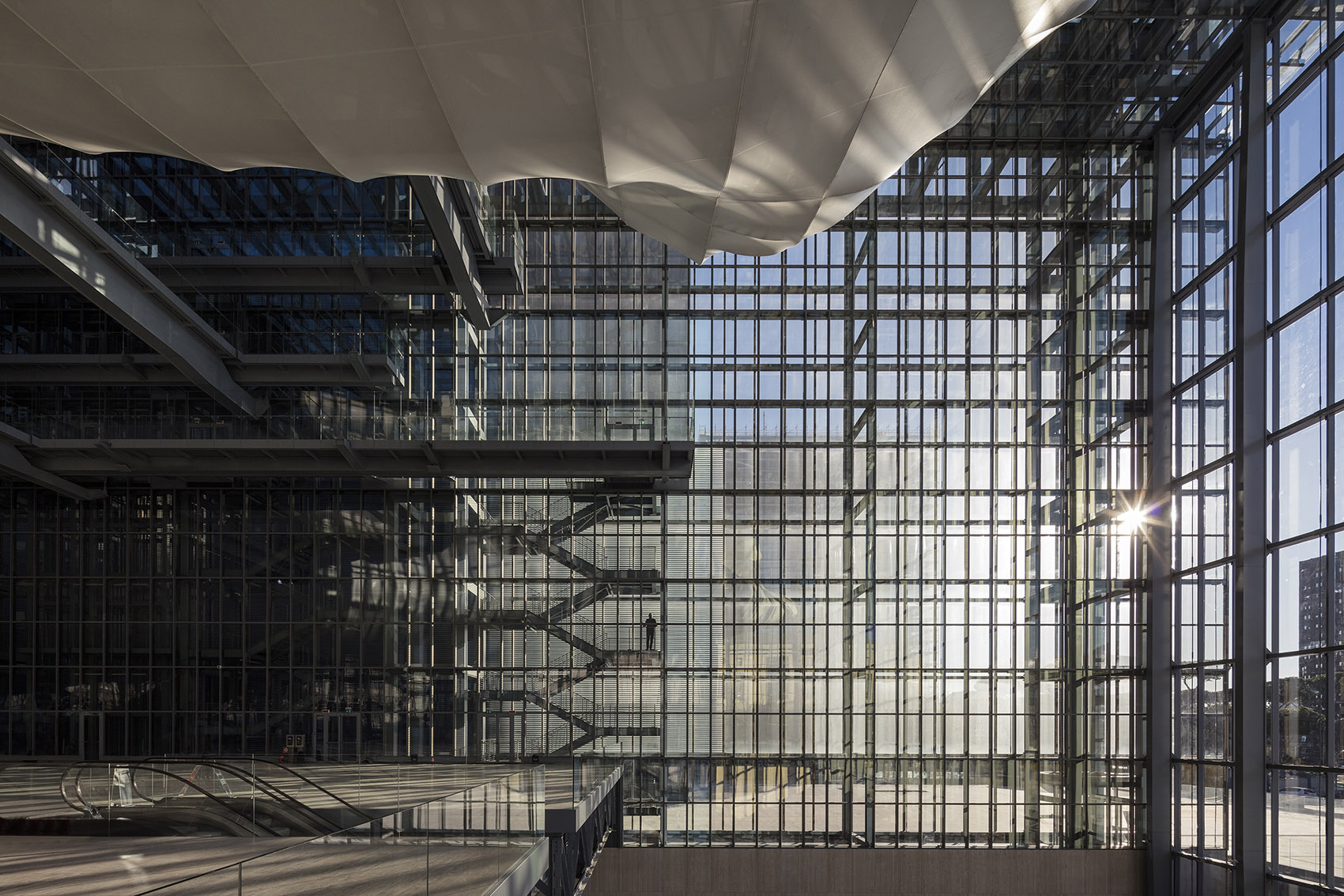 新罗马EUR会议中心和酒店 & “云” / FUKSAS-29