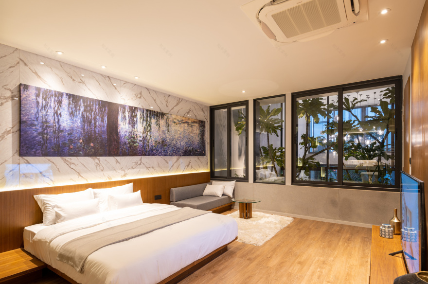 Courtyard Pattanakarn Residence / baan puripuri-32