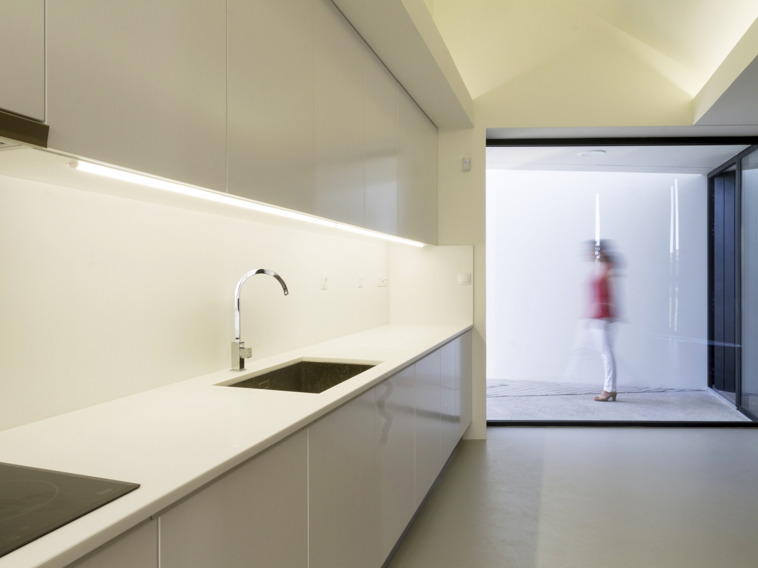 葡萄牙罗斯托现代别墅,M-Arquitectos 设计-27