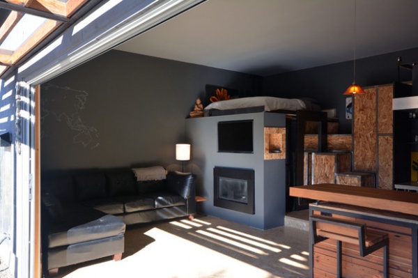 My Houzz: Couple's Two-Car Garage Becomes Their Chic New Home  -  Decor Ideas-33