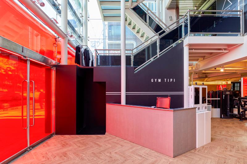 照明点亮 100 平商业空间-4