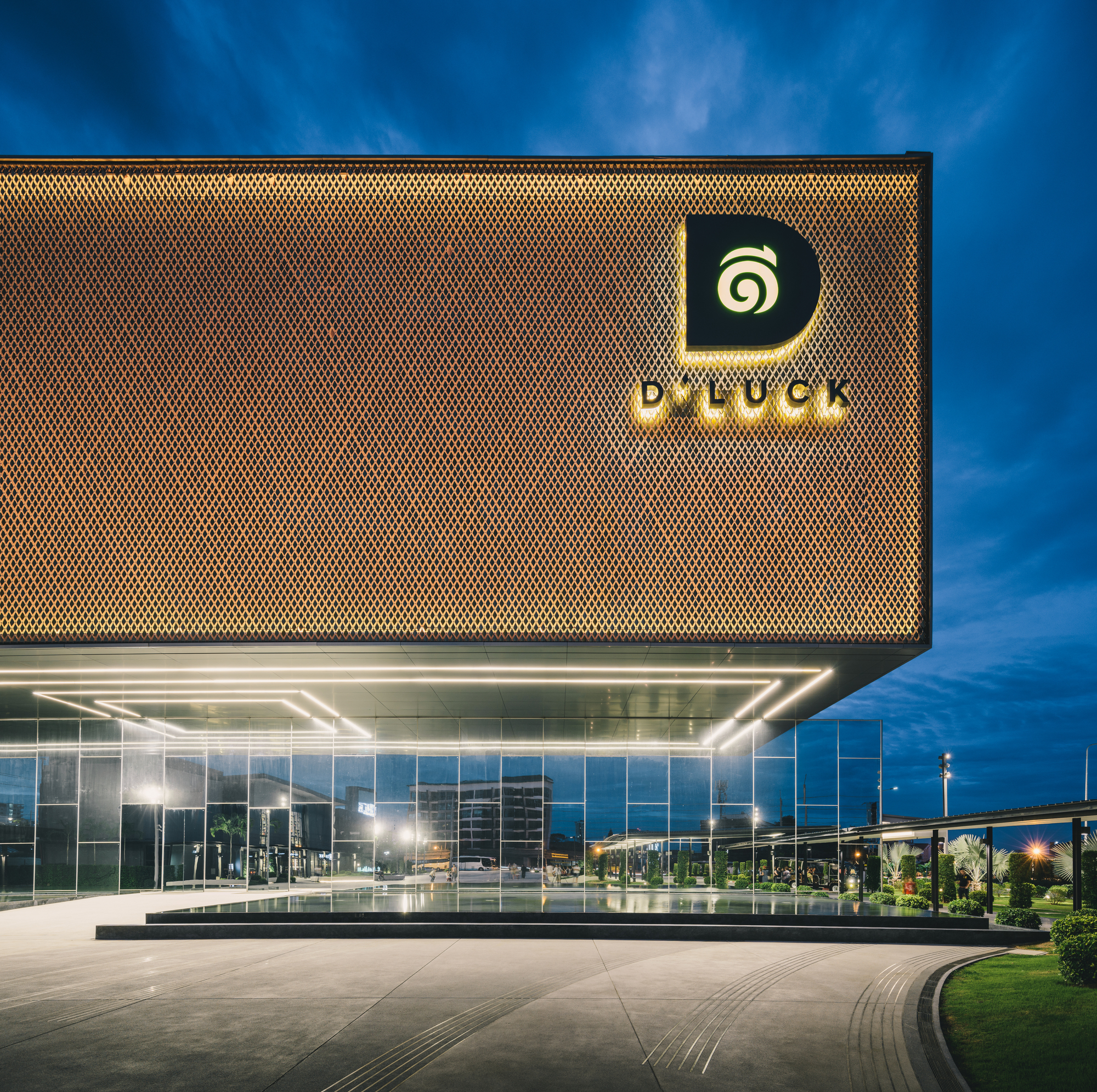 Singha D’luck Cinematic Theatre / Architects 49-41