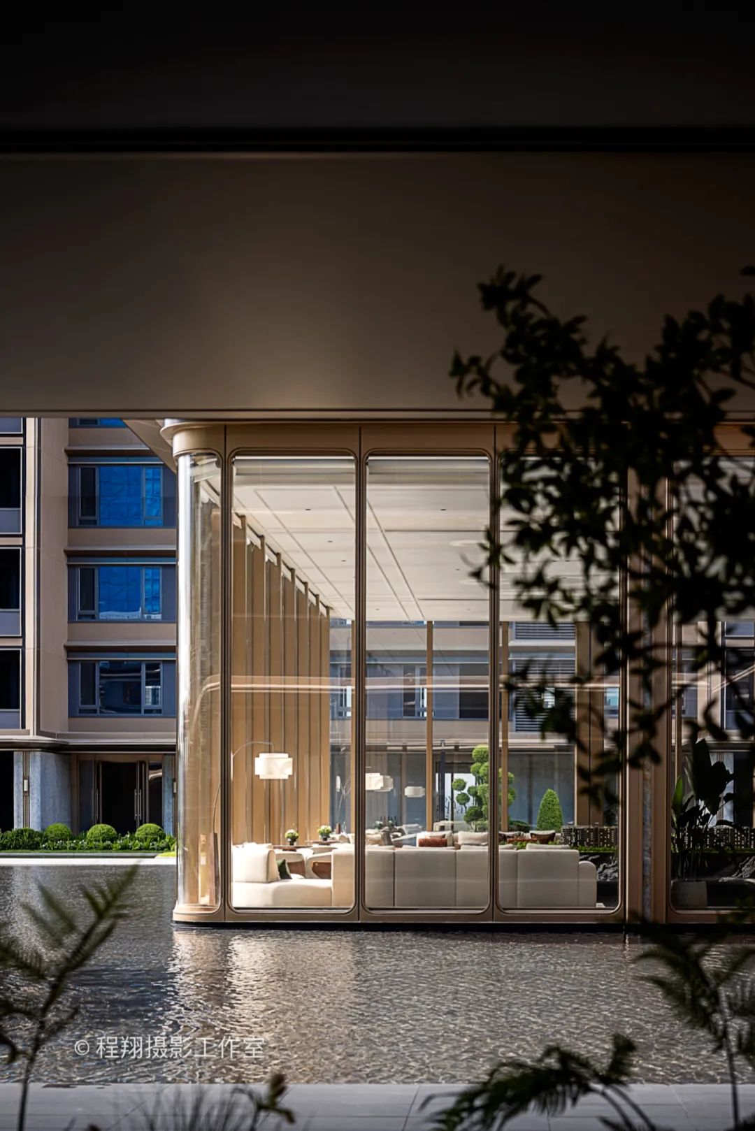 一湖山水，诗意一座城｜绿城&湖州城市集团咏山望湖售楼处实景案例分享-8