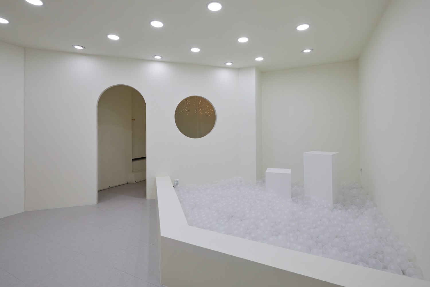 30 平米极简风格工作室，尽显设计师匠心独运-4