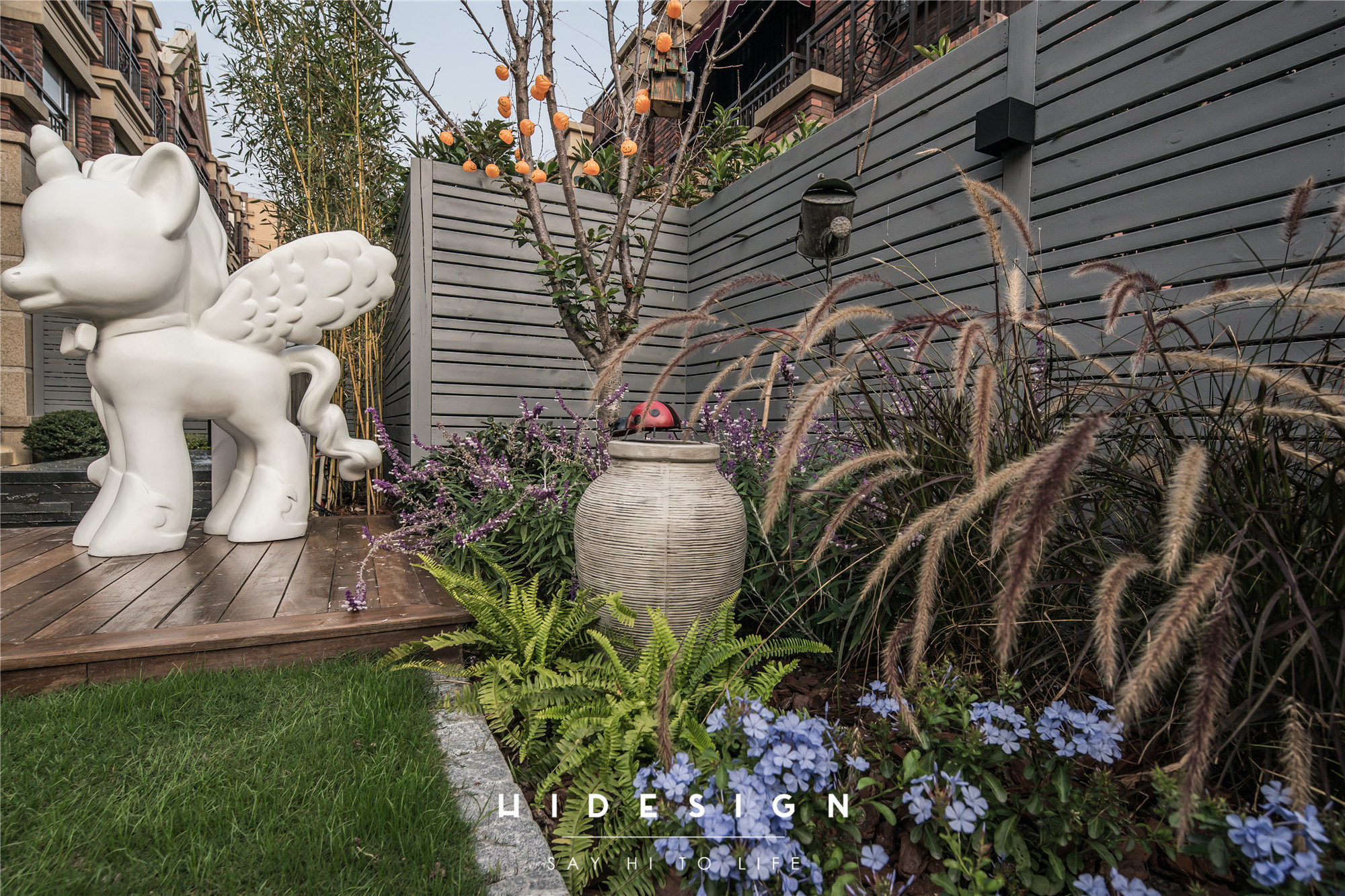 深色工业风重塑阿斯加德，功能分区打造年轻夫妻理想居所-52