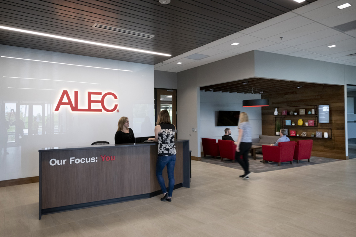 Abbott Laboratories 员工信用合作社（ALEC）办公室 – 绿色环保设计理念的体现-9