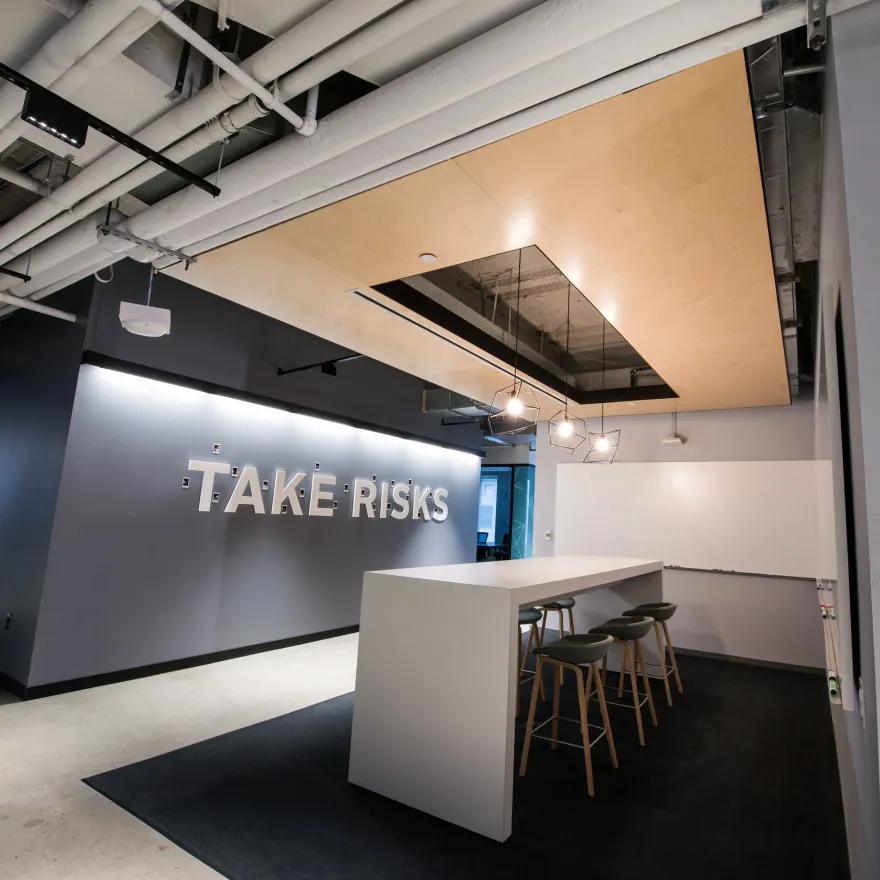 曼哈顿金融区 Vox Media 办公室的绿色环保设计-34