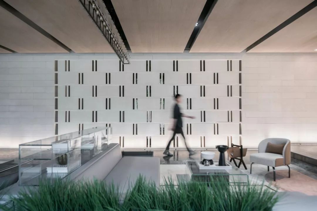 结构是光线的创造者，武汉和光晨樾销售中心  地点空间设计-24