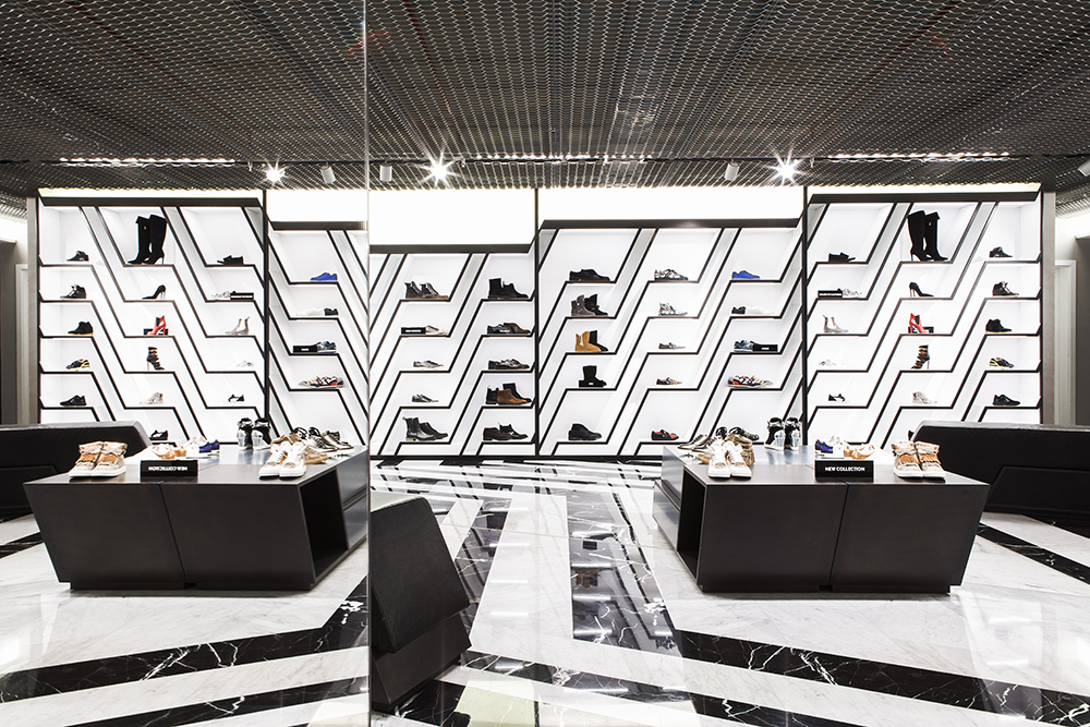 艾斯提基金会和购物中心-14